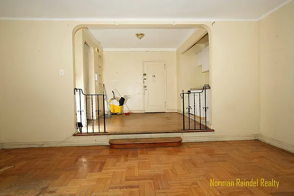 Rented by Norman Raindel, LREB | media 11