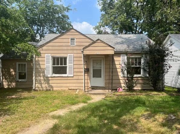 322 Benton St, Sikeston, MO 63801