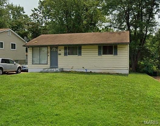 1st image of 220 McAlpine Dr