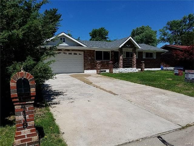 1st image of 4119 Brevity Dr