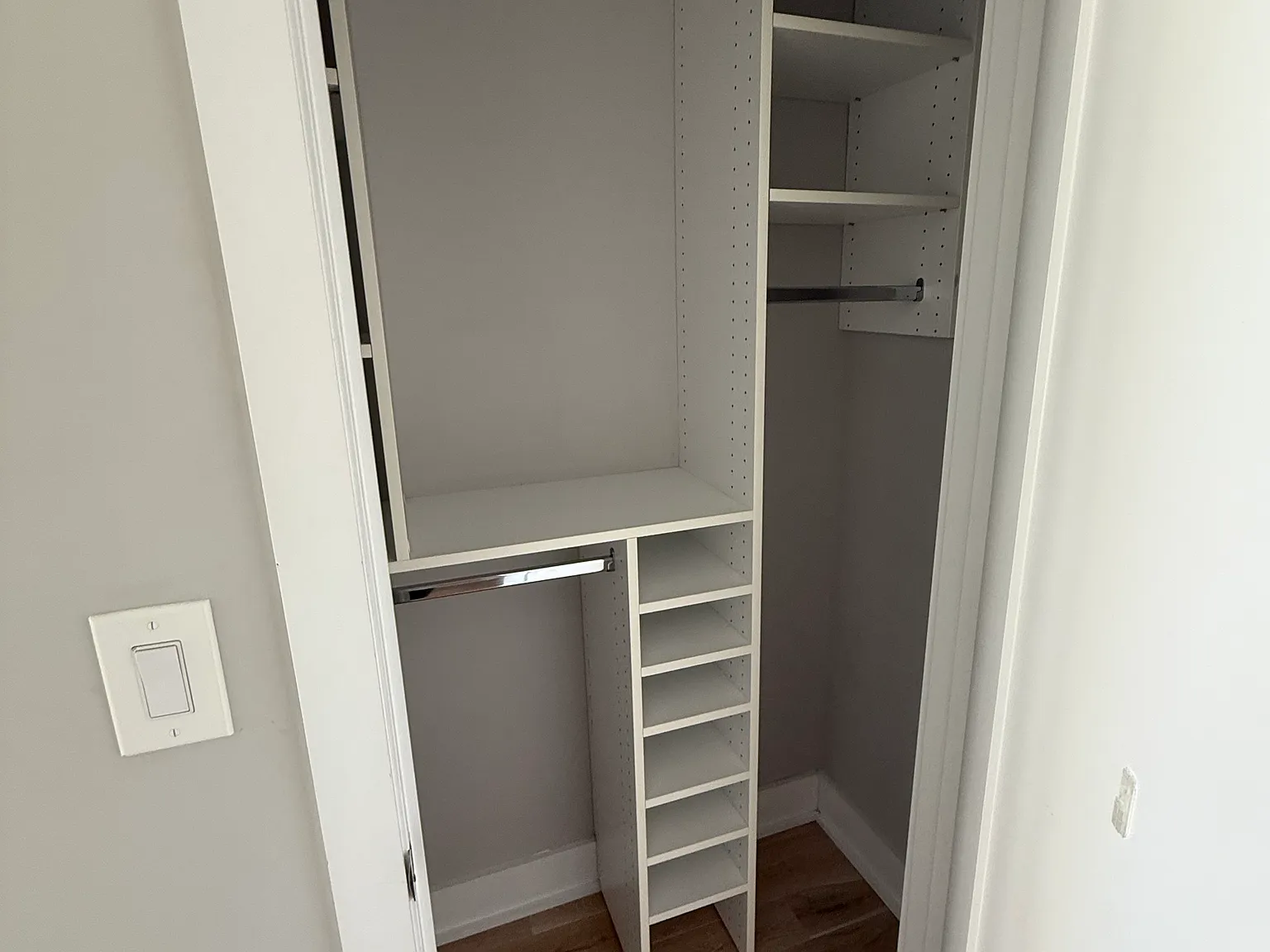 3 bed, 1300 sqft, $2,600 — Photo 1