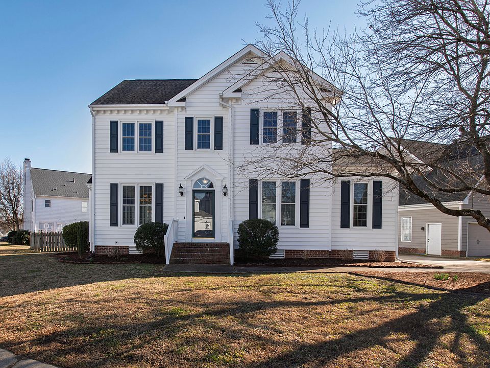 1st image of 4852 Forest Highland Dr