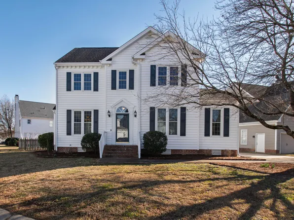 4852 Forest Highland Dr, Raleigh, NC 27604