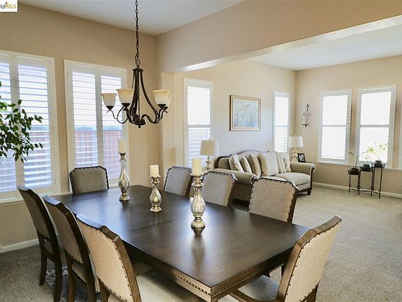 3rd image of 6588 Green Castle Cir