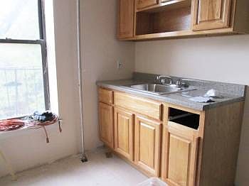 2nd image of 709 Macon St