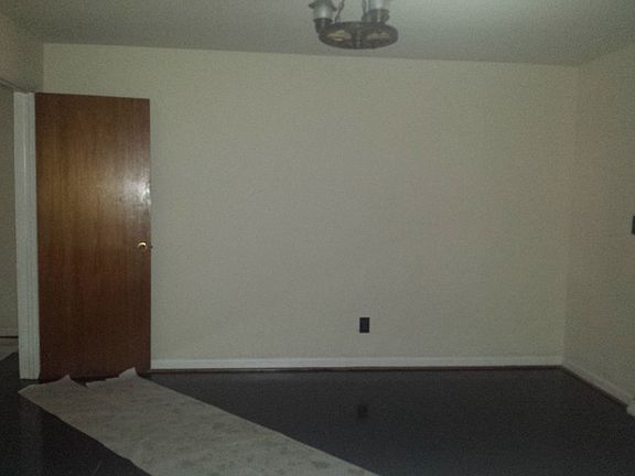4th image of 1036 Augusta Ave