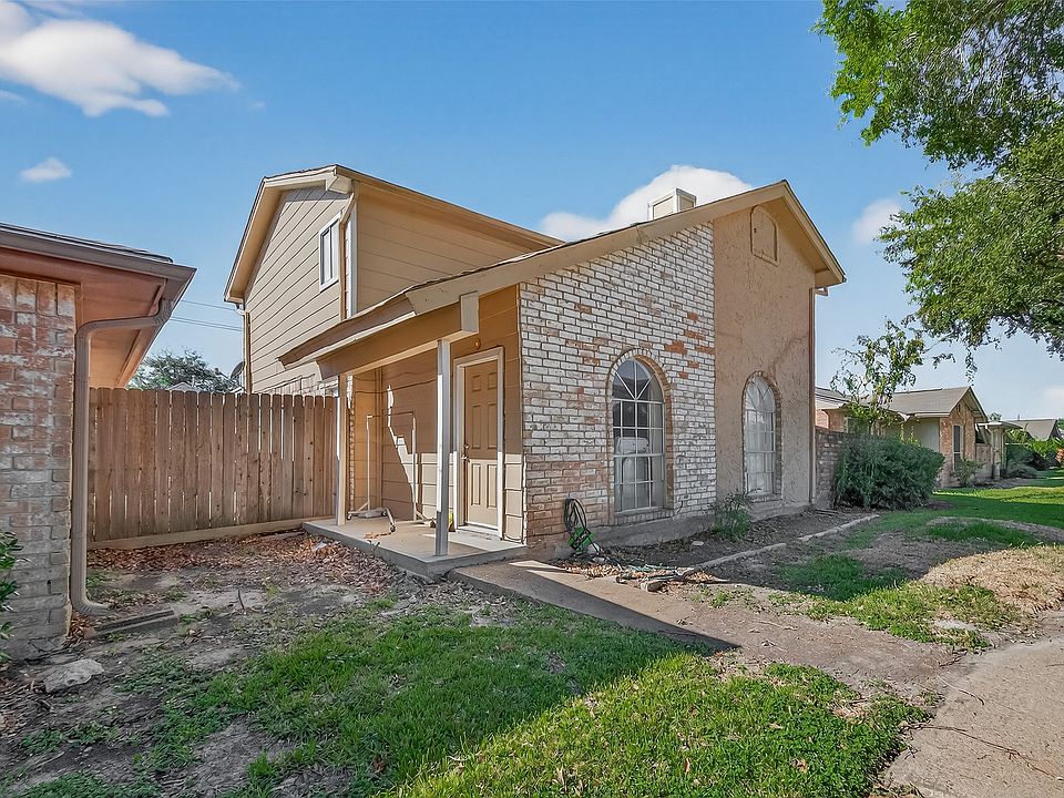 1st image of 13175 Clarewood Dr #13175