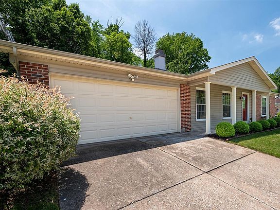 3rd image of 11765 Buddington Ct