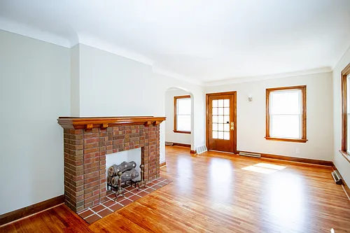 Beautifully Renovated 3BR Home! Hardwood Floors, Remodeled Kitchen, Formal Dining, CA, Basement a... — Photo 2