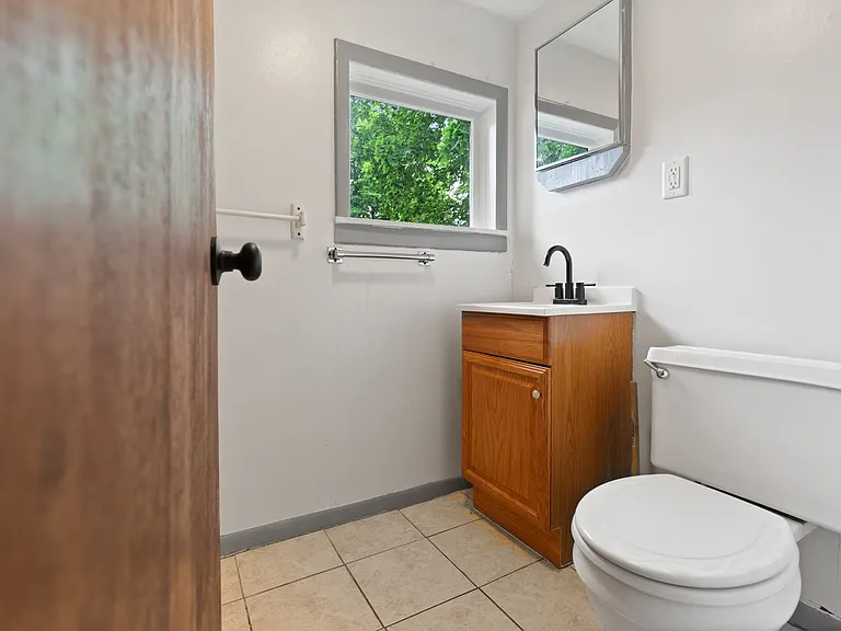 523 N Michigan Ave #2 — Photo 11