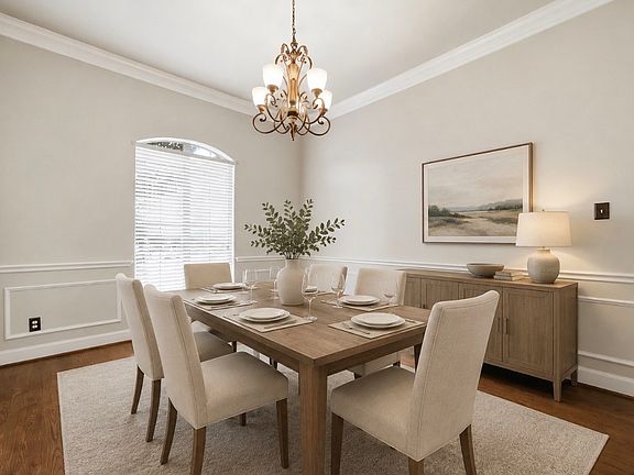 4th image of 132 Silver Rose Blvd