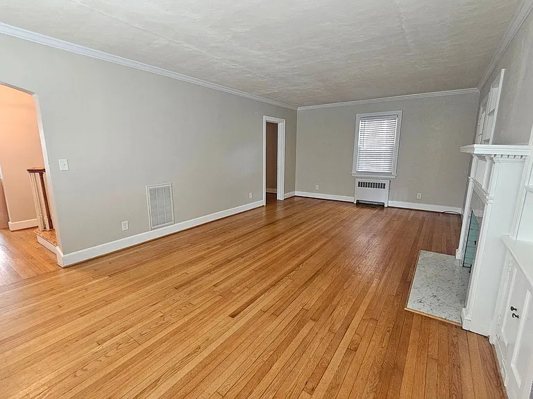 7440 Muirfield Rd — Photo 5