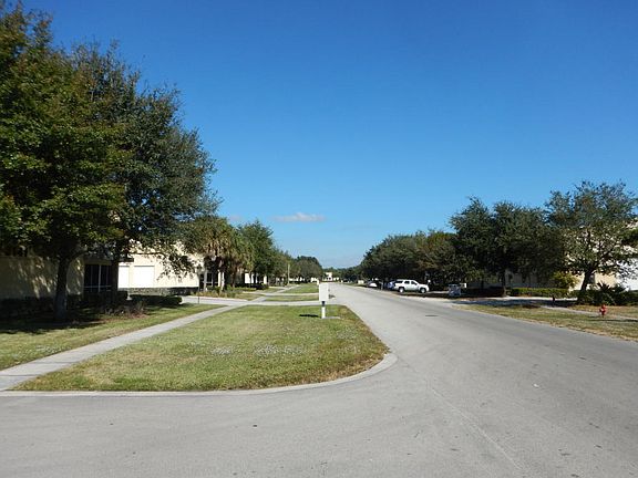 Fairlane Farm Rd. North View