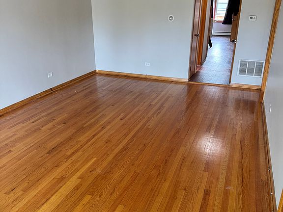 3rd image of 5432 S Austin Ave #1