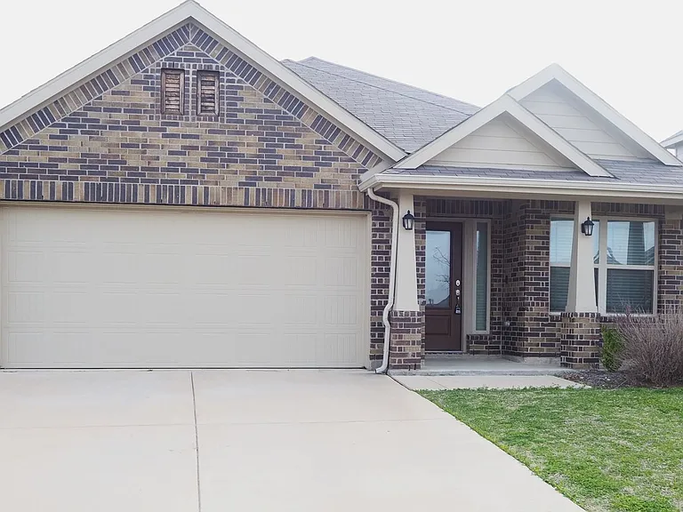 14832 Rocky Face Ln — Photo 2