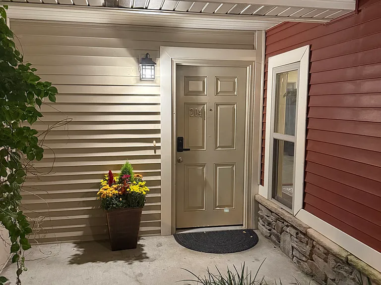 5640 Irish Way #204 — Photo 38