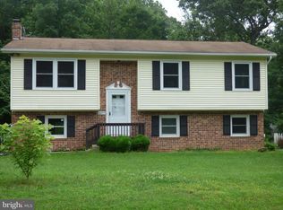 36995 Tanyard Dr, Mechanicsville, MD 20659