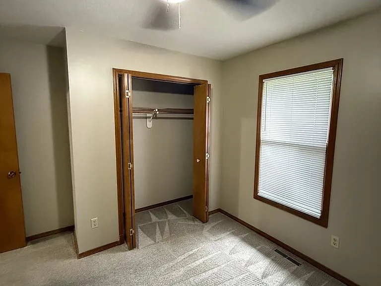 4114 S Franklin Ave — Photo 20
