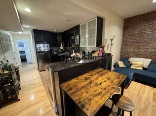 1203-2 Beacon St, Brookline, MA 02446