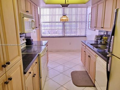 18031 Biscayne Blvd APT 1401, Aventura, FL, 33160