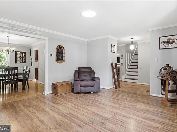 5th image of 7599 Woodstown Dr