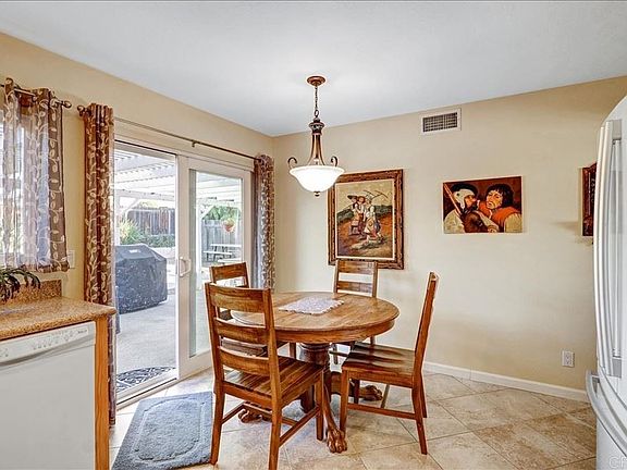 4th image of 2231 Belknap Way