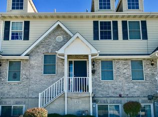 430 N Grainger Ln, Cortland, IL 60112