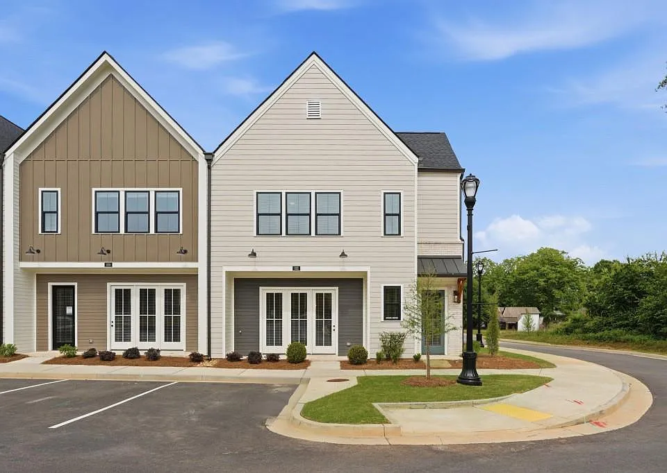 39 Peony St