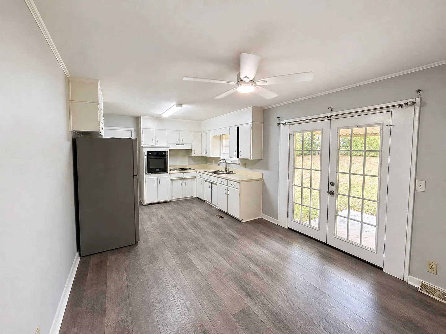 Make Your Move to Scenic View! | $500 off First Month Rent! — Photo 2
