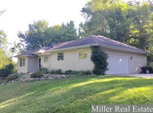 1725 Rowden Dr, Hastings, MI 49058