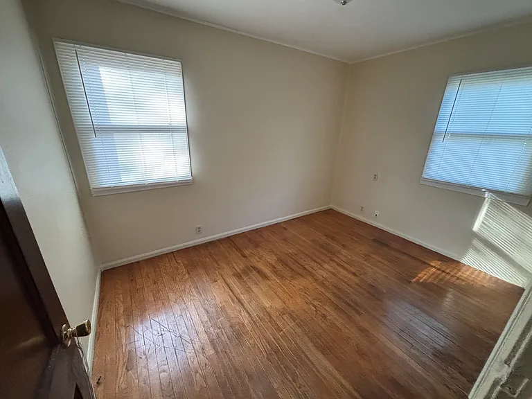 536 William Ave — Photo 1