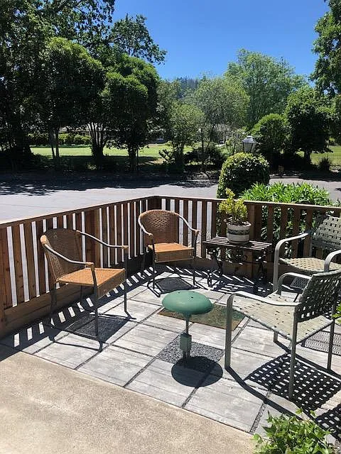 302 Valley Oaks Dr — Photo 4