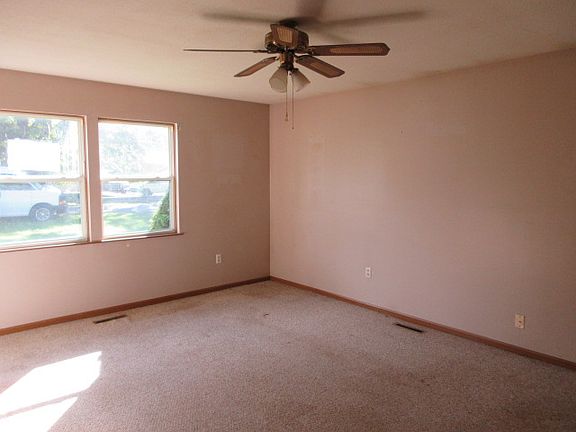 5th image of 108 Orchard St
