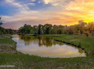 178 Maple Creek Drive, Wallace, NC 28466