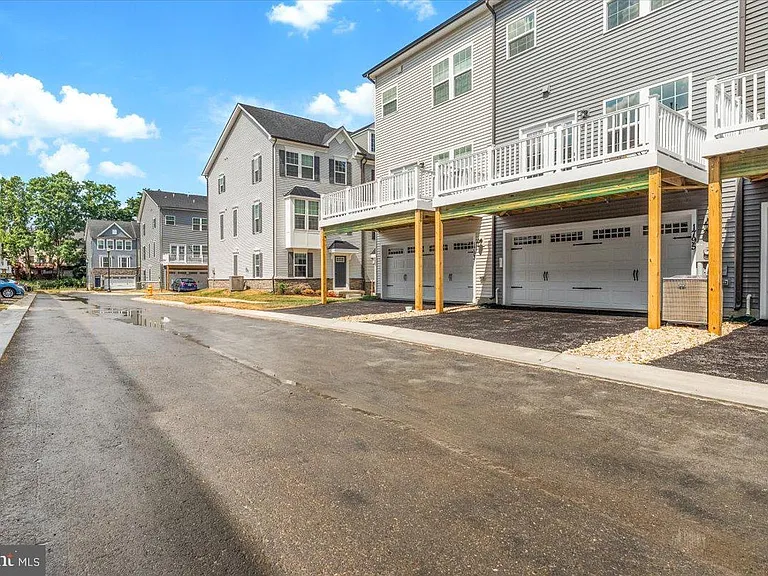 1795 Atlas Dr — Photo 29