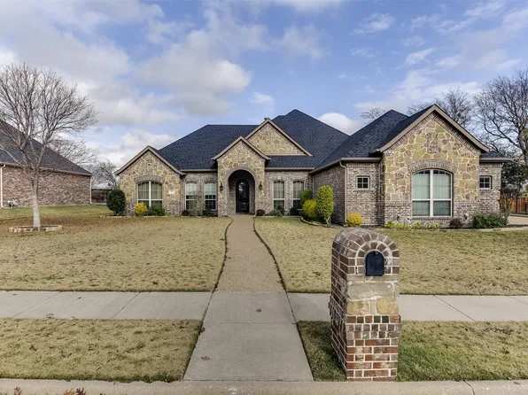 103 Tee Side Dr, Waxahachie, TX 75165