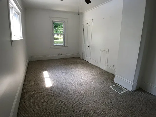 113 W Dewey St — Photo 9