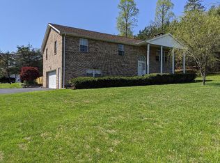 6 Ivy Hills Ests, Huntington, WV 25704
