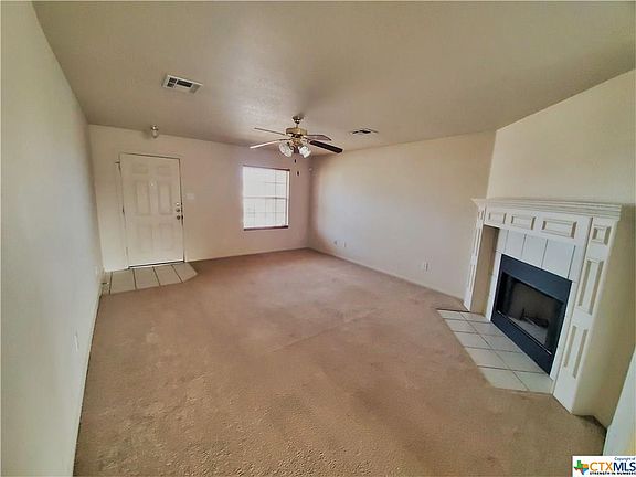 5th image of 3600 Thunder Creek Dr