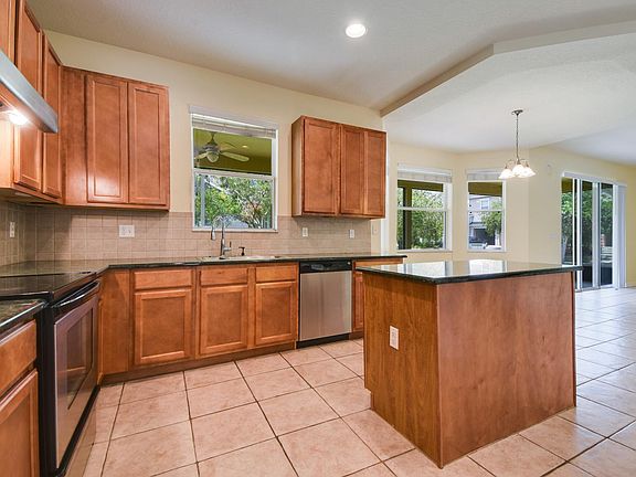 4th image of 4767 Atwood Dr