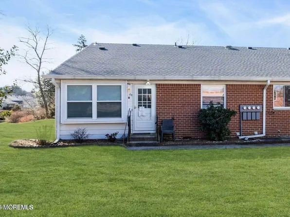 12 D Lafayette Drive, Manchester, NJ 08759