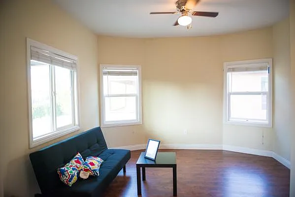 1248 W 37th Dr — Photo 8