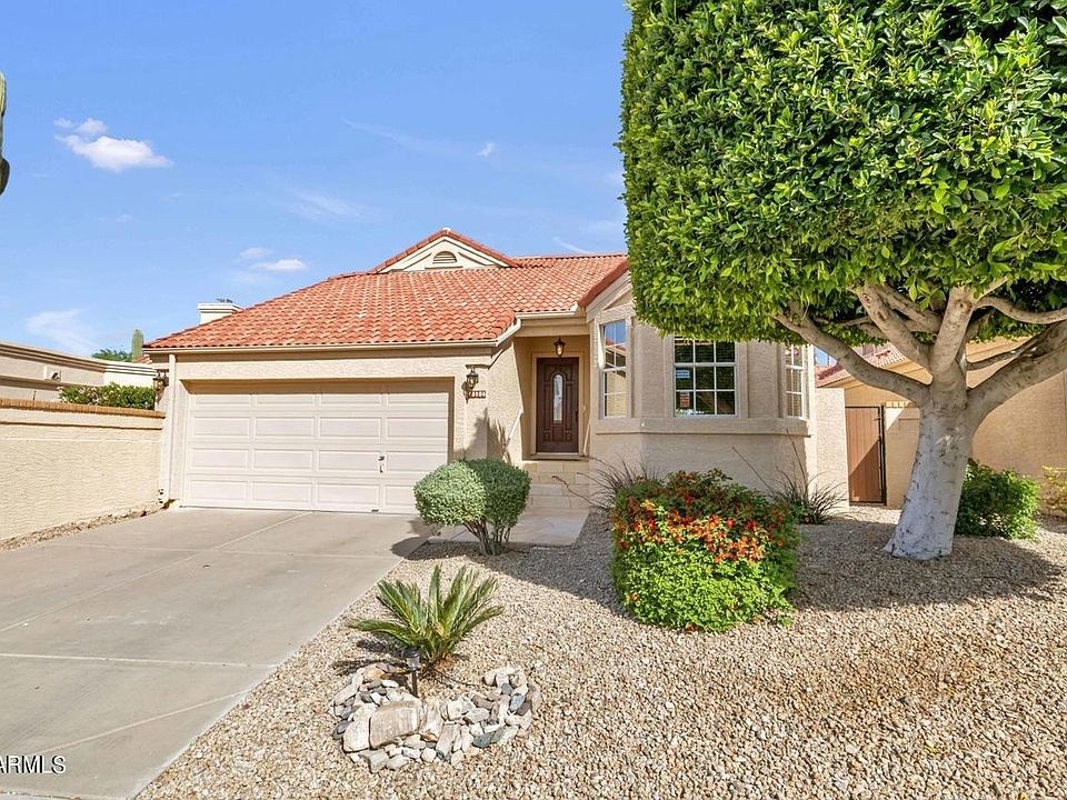 1st image of 10806 N 112th Pl