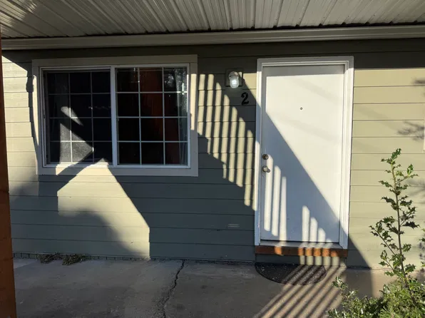 2611 SE 130th Ave APT 2, Portland, OR 97236