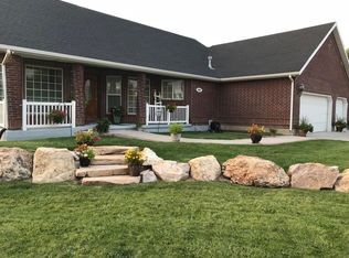 2966 W 3600 N, Farr West, UT 84404