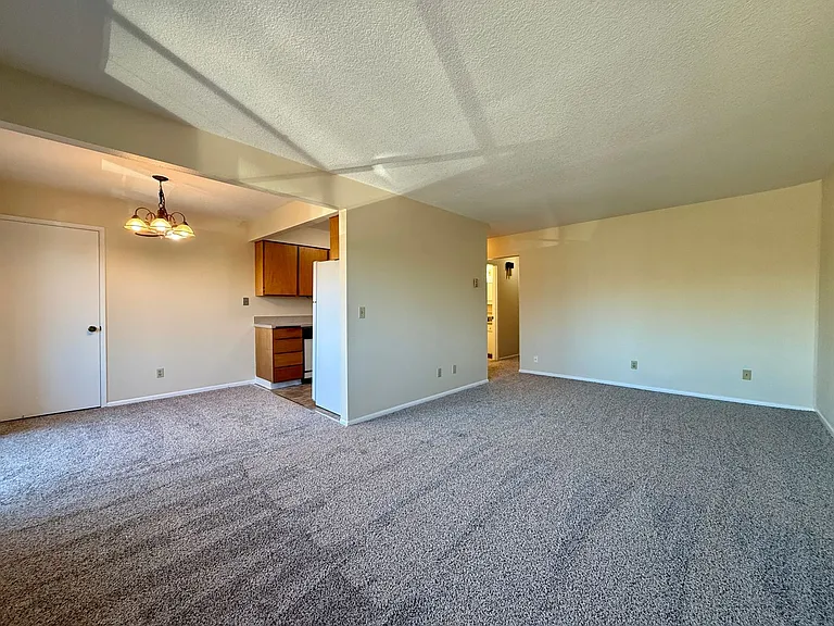 4516 NE Hancock St — Photo 3