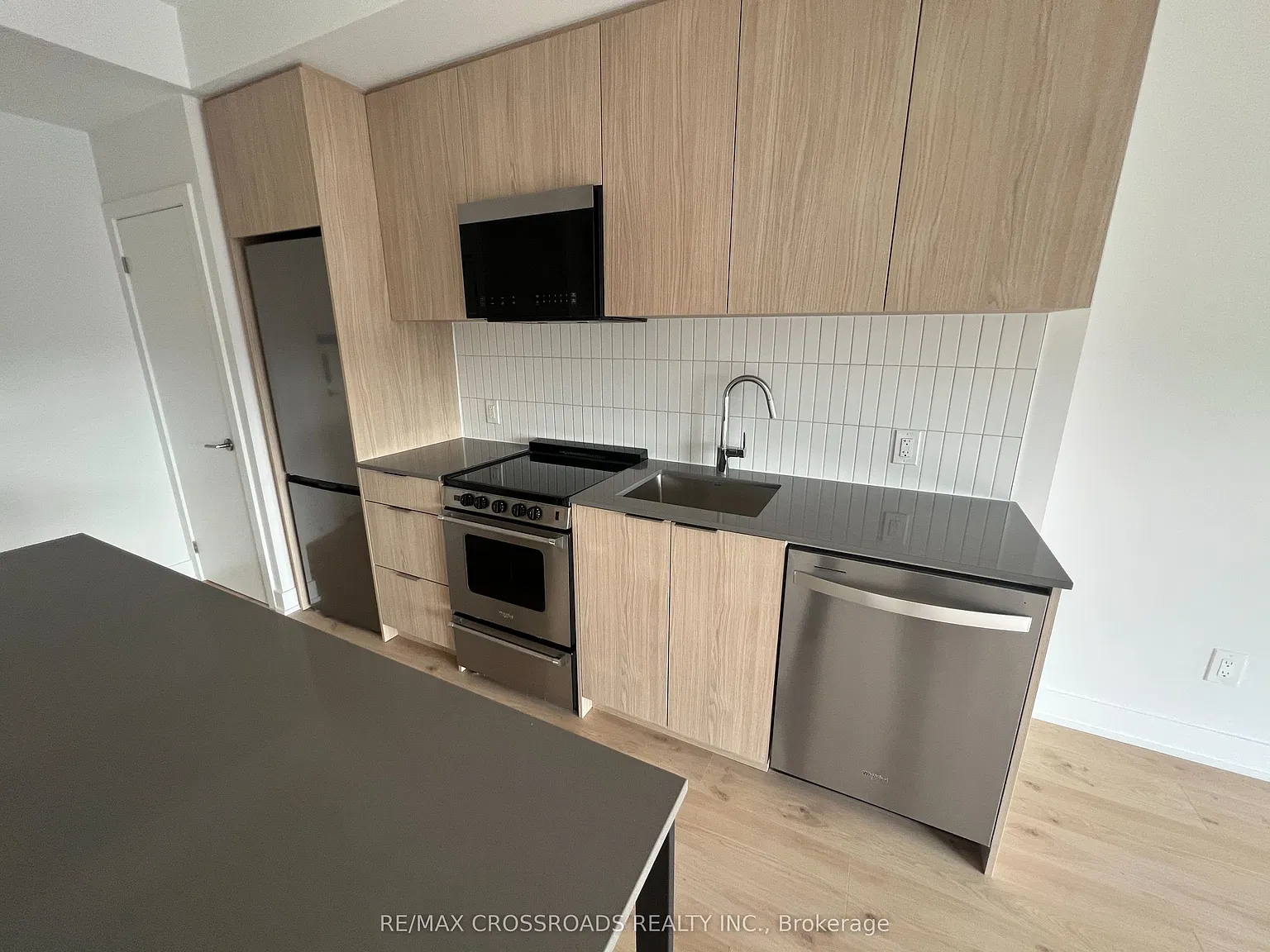 1 bed, $1,975 — Photo 2