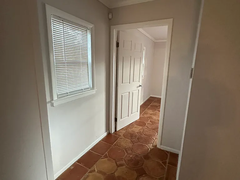 5254 Madison Rd — Photo 10
