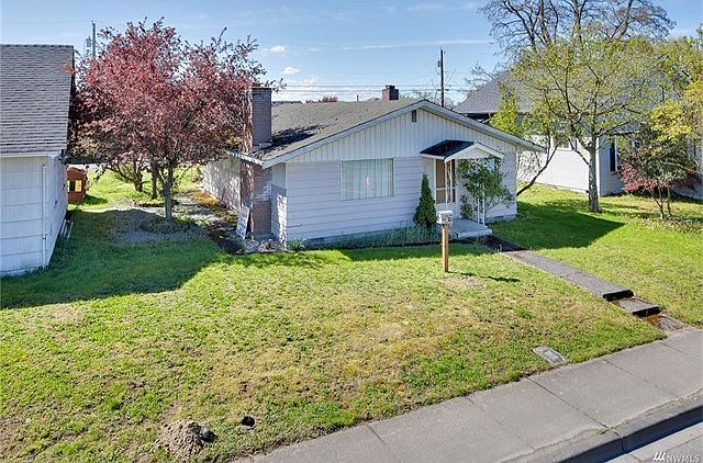 1st image of 1706 4th St