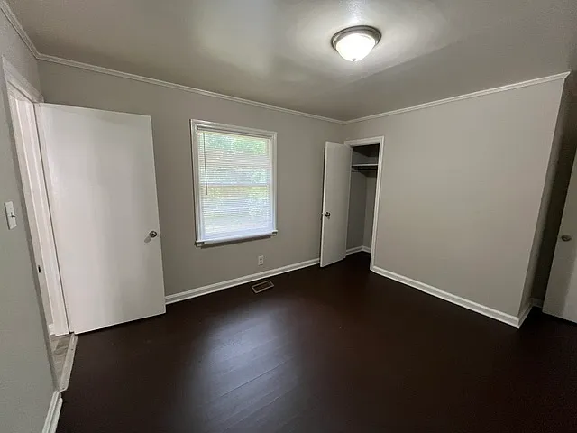 2081 Knightsbridge Rd — Photo 11